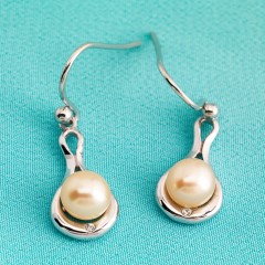 Sterling Silver Cream Fresh Water Pearl Earrings With Swarovski Crystal